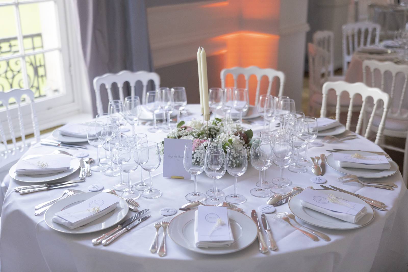 Décoration de table de mariage raffinée