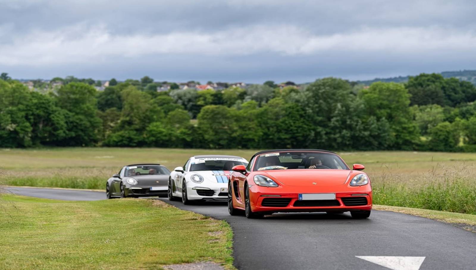 Vivre un essai sur circuit au volant de voitures d’exception