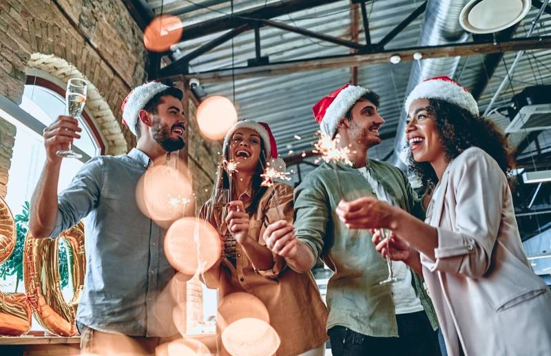 Arbre de Noël en entreprise en Normandie : organisation par l'agence Maison Lemaistre