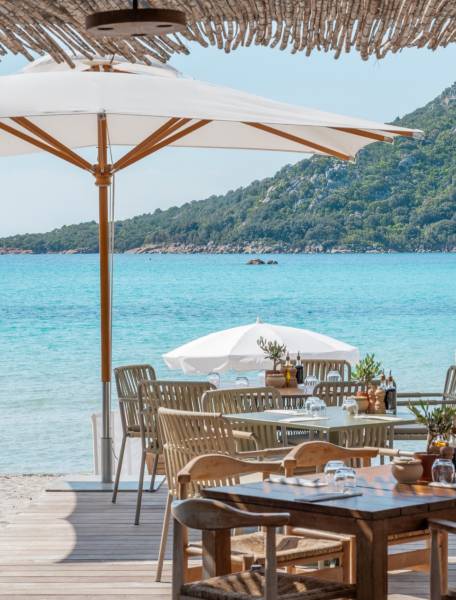 Wedding Planner Corse du Sud : organiser votre mariage sur la plage de Santa Giulia