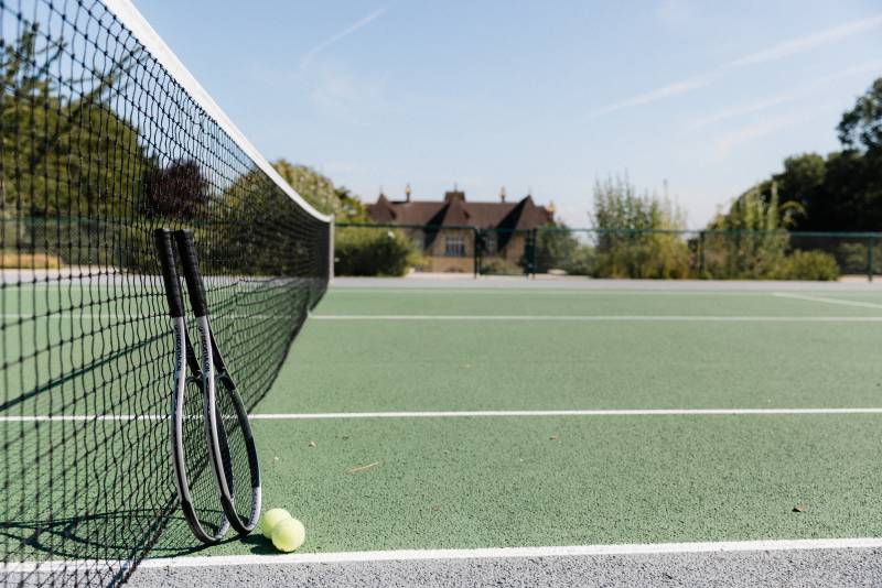 Terrain de tennis pour votre séminaire dans cet hôtel