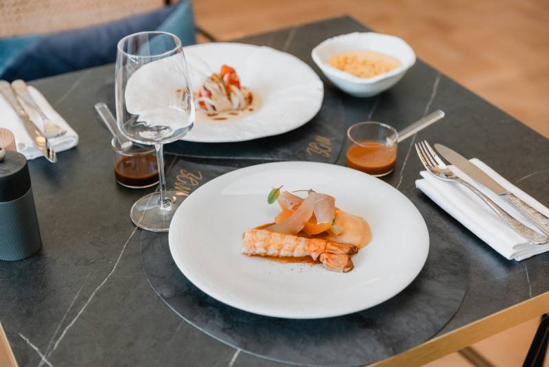 Repas gastronomique au Romanesque