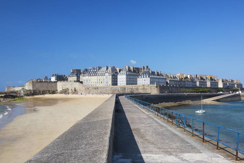 Saint-Malo pour un team building dépaysant en Bretagne
