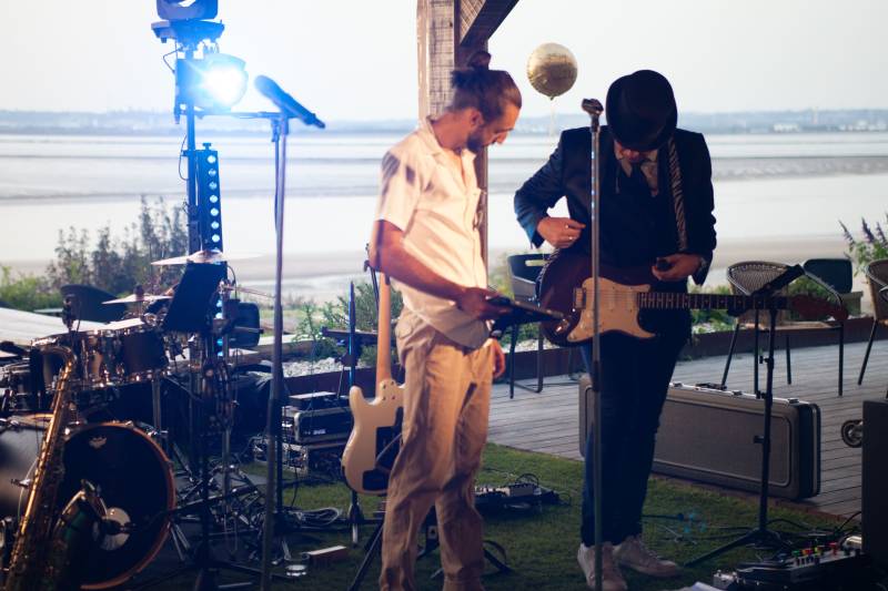 Live Band Tuxedo entre Honfleur et Deauville lors d'un événement d'entreprise