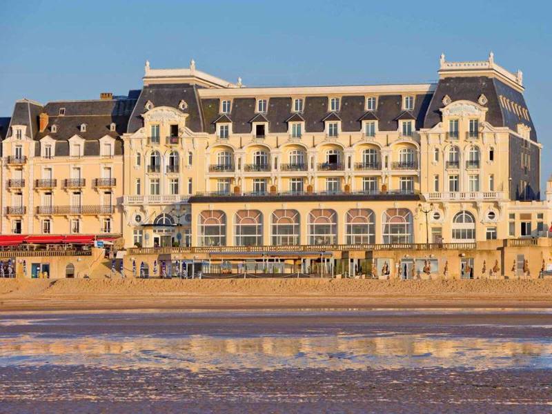 Le Grand Hôtel de Cabourg pour votre comité de direction les pieds dans l'eau